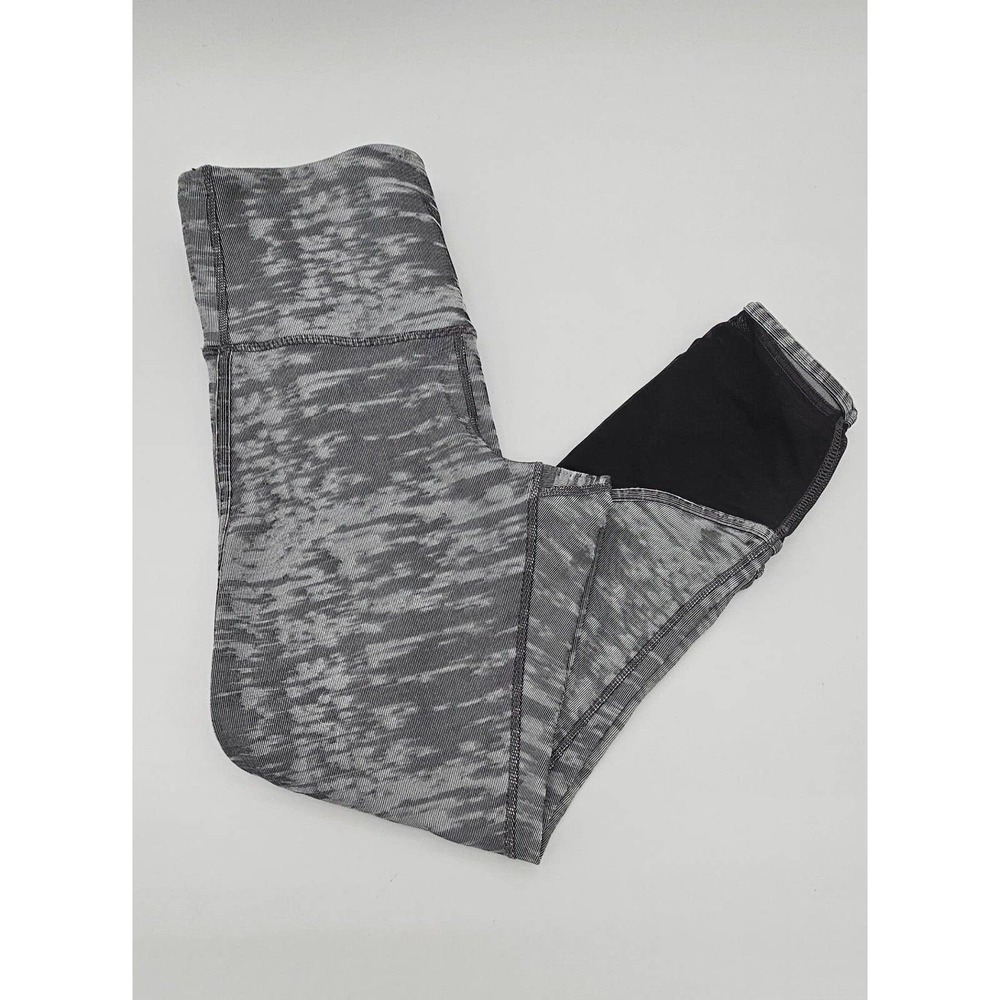Lululemon Athletica Beat the Heat Leggings Black White Grey Size 10 Zip Pocket